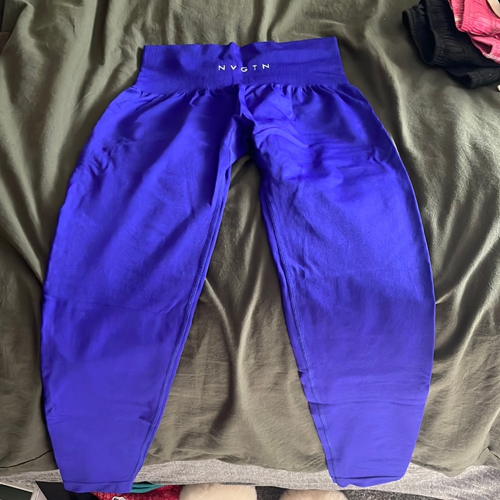 Royal blue NVGTN leggings, never worn